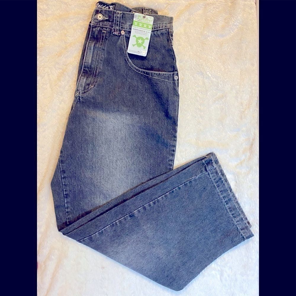 🎁 Men Raider infamous brand Jeans Size: W:34 L 32